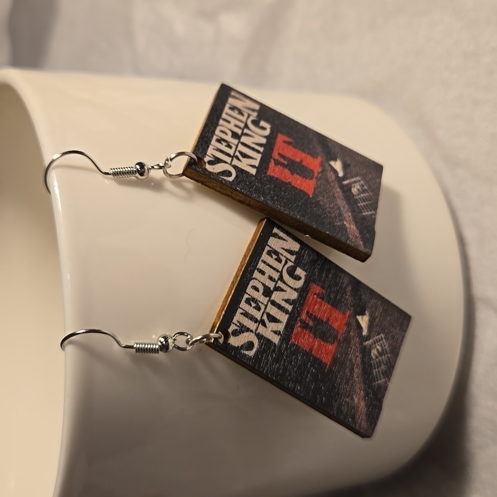 3 /$15 New Wooden Halloween IT Earrings